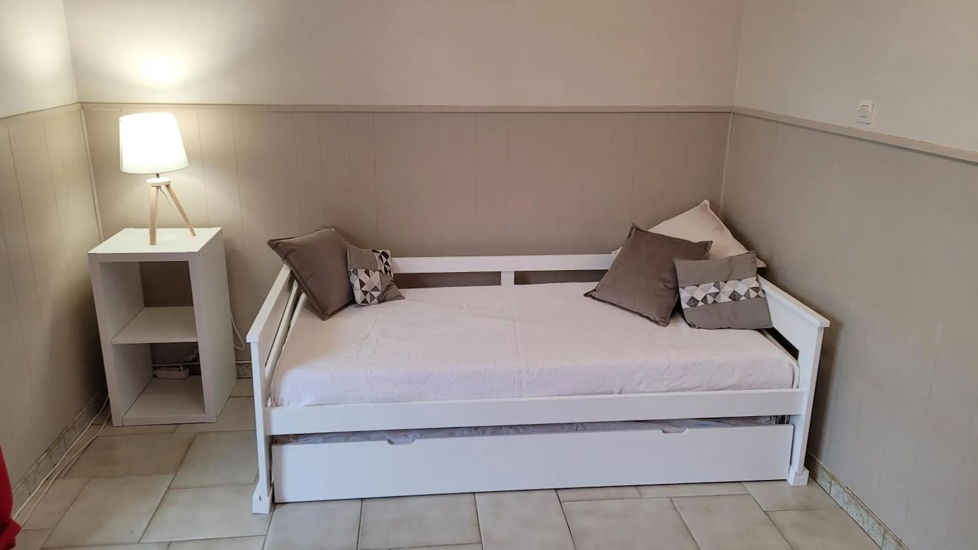 Appartements Dans Villa En Rez De Jardin Hyères